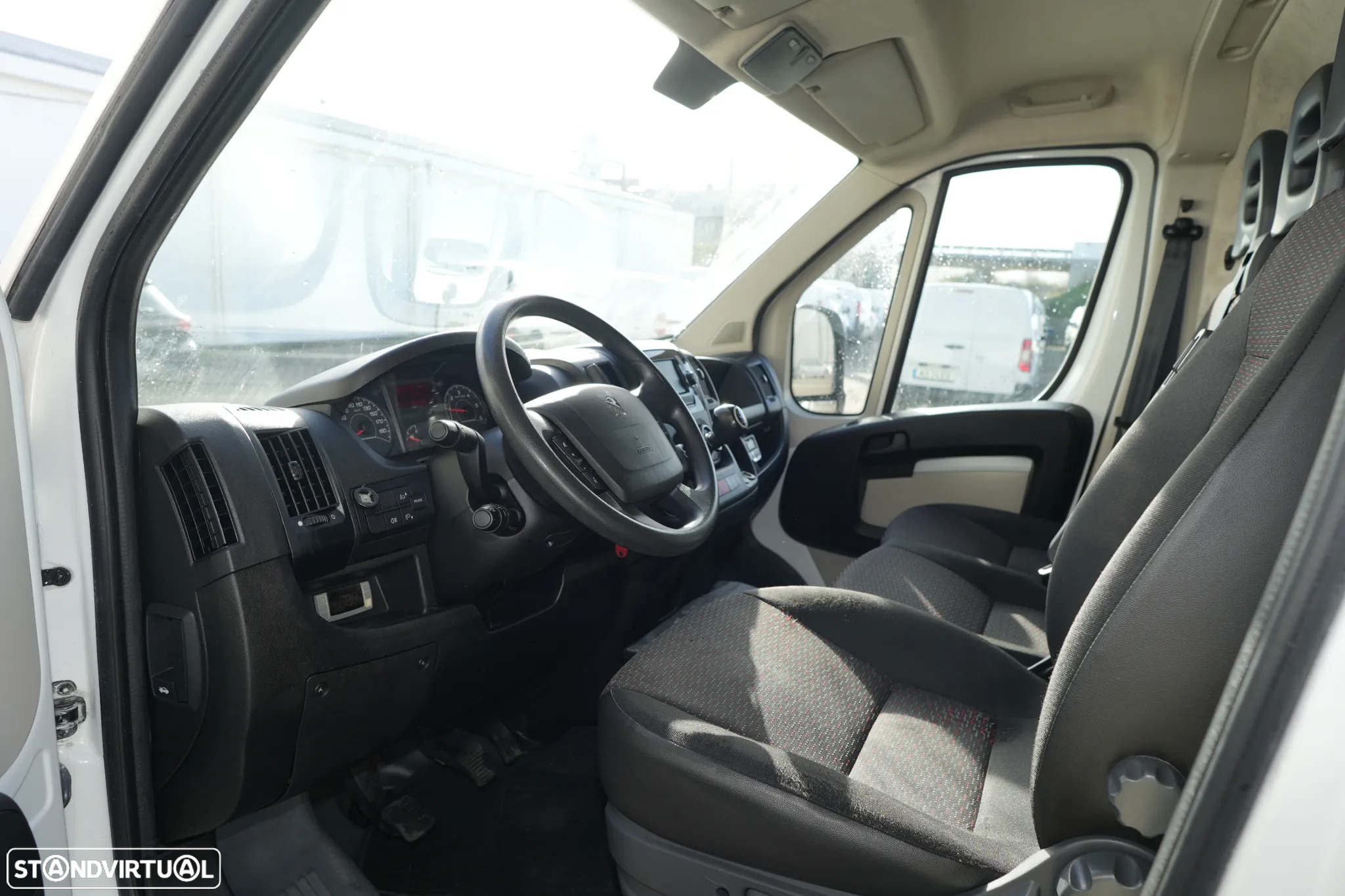 Peugeot Boxer Frio Isotermica 2.0BlueHDI 163cv - 10