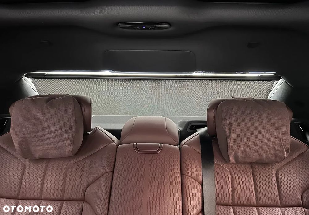 BMW Seria 7 740d xDrive - 14