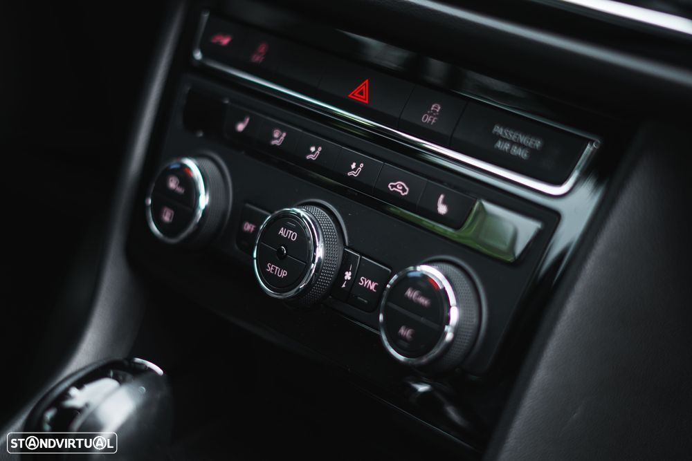 SEAT Leon SC 2.0 TSI S&S DSG Cupra 300 - 36