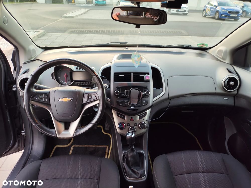 Chevrolet Aveo 1.3 D LTZ - 14