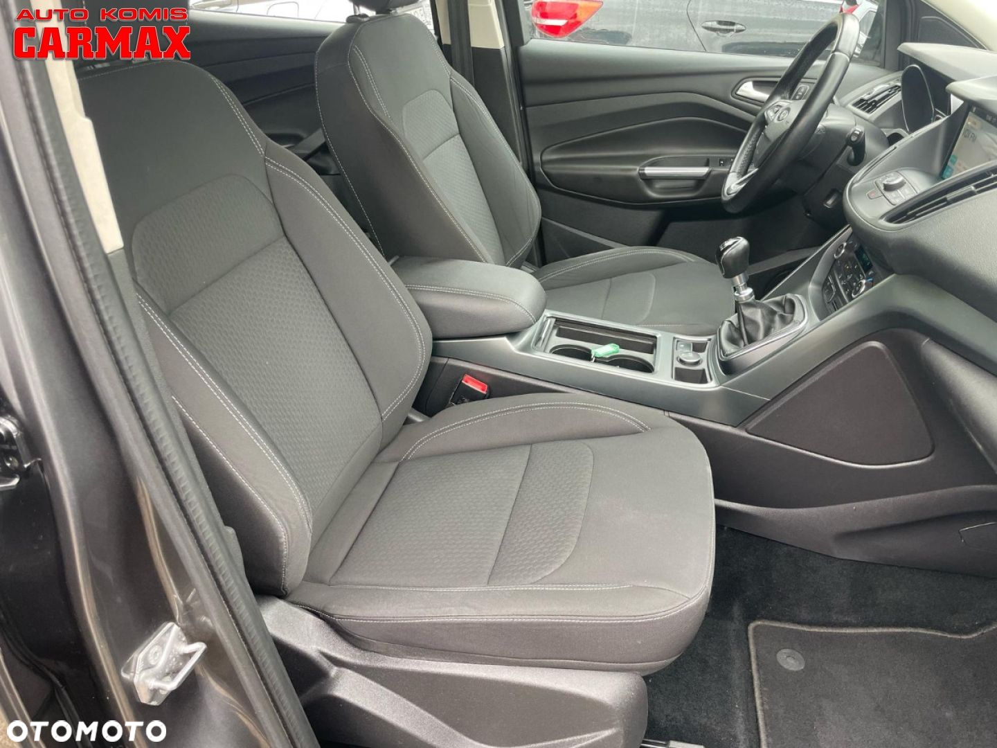 Ford Kuga - 19