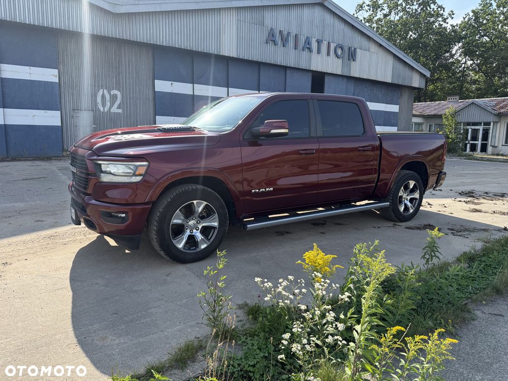 RAM 1500 Crew Cab Laramie - 2