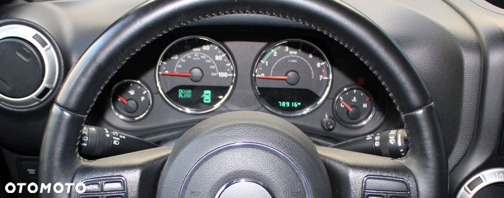 Jeep Wrangler - 24