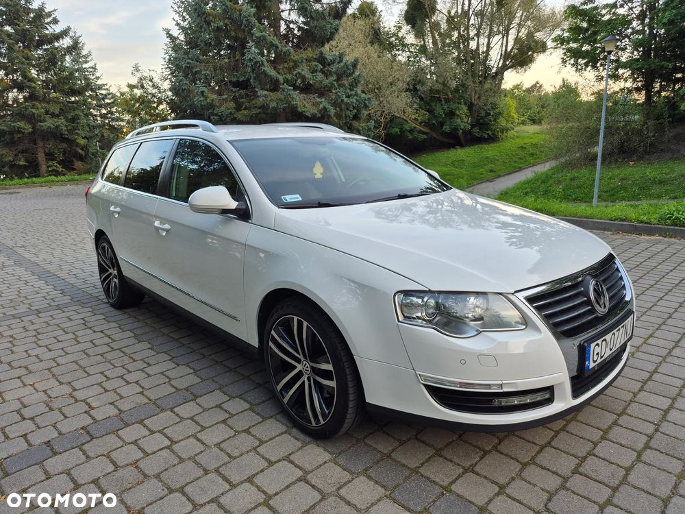 Volkswagen Passat 2.0 TDI DPF Highline DSG - 1