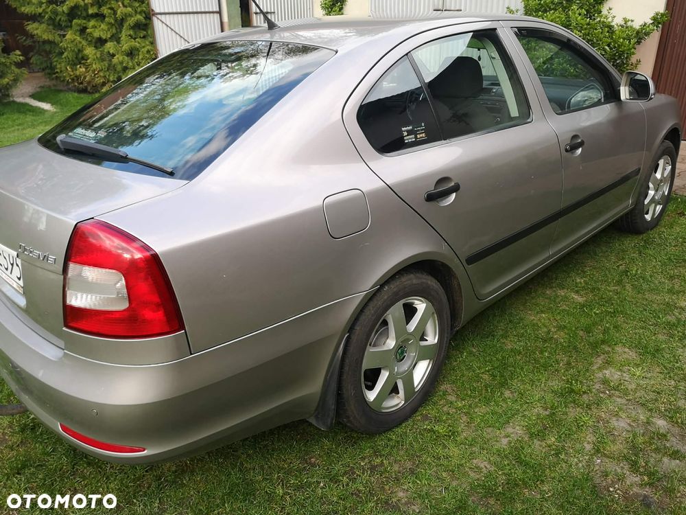 Skoda Octavia 1.6 Classic - 11