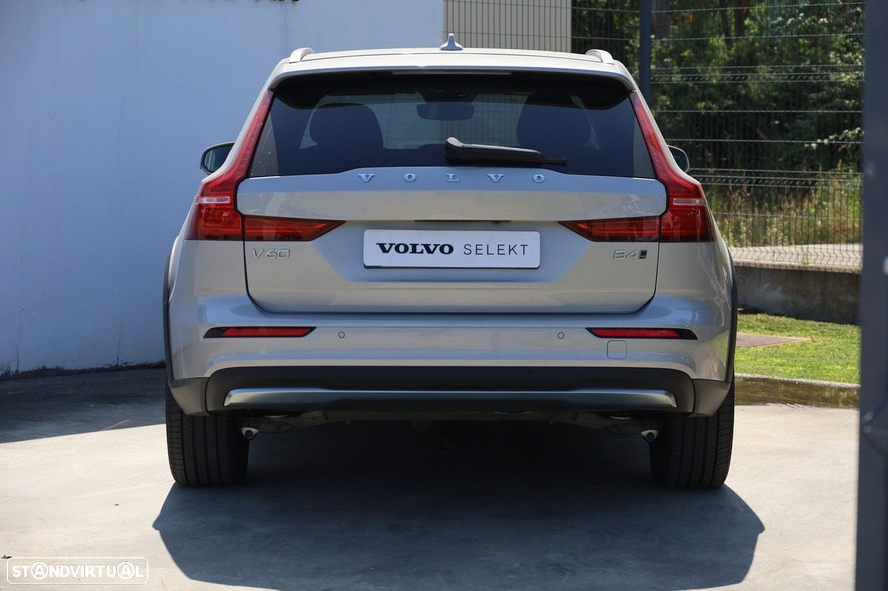 Volvo V60 Cross Country 2.0 B4 Geartronic - 3