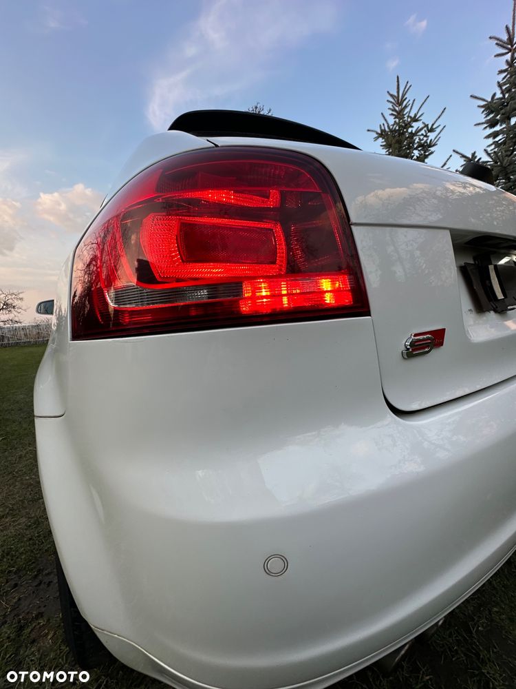 Audi A3 3-drzwiowe 1.6 S Line Sportpaket plus - 9