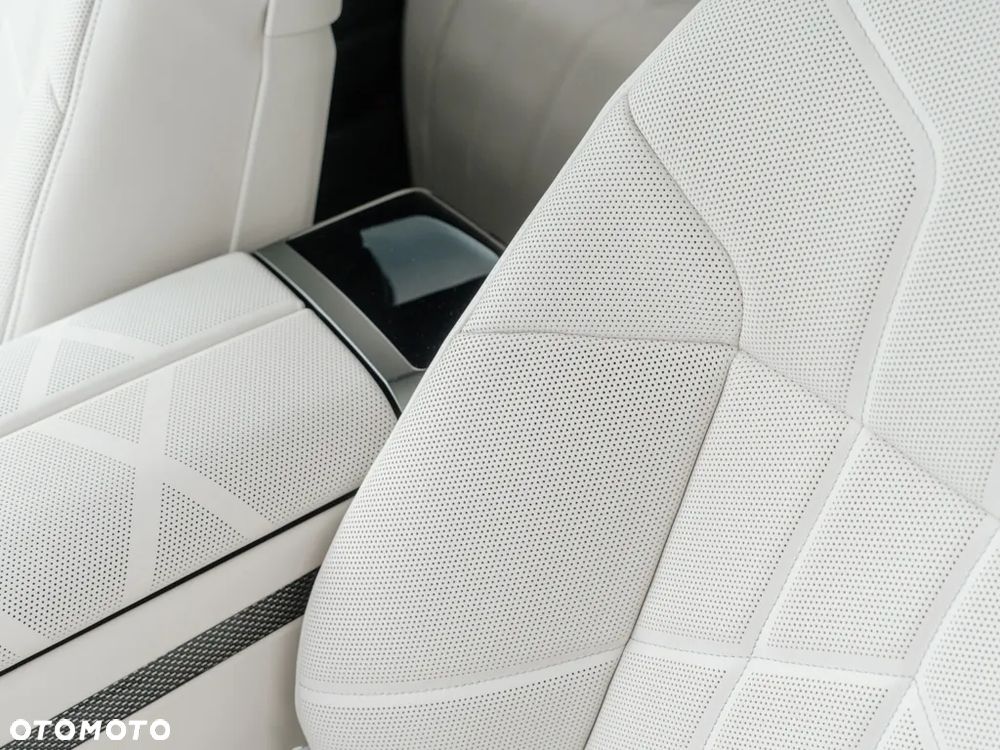 BMW Seria 7 - 17