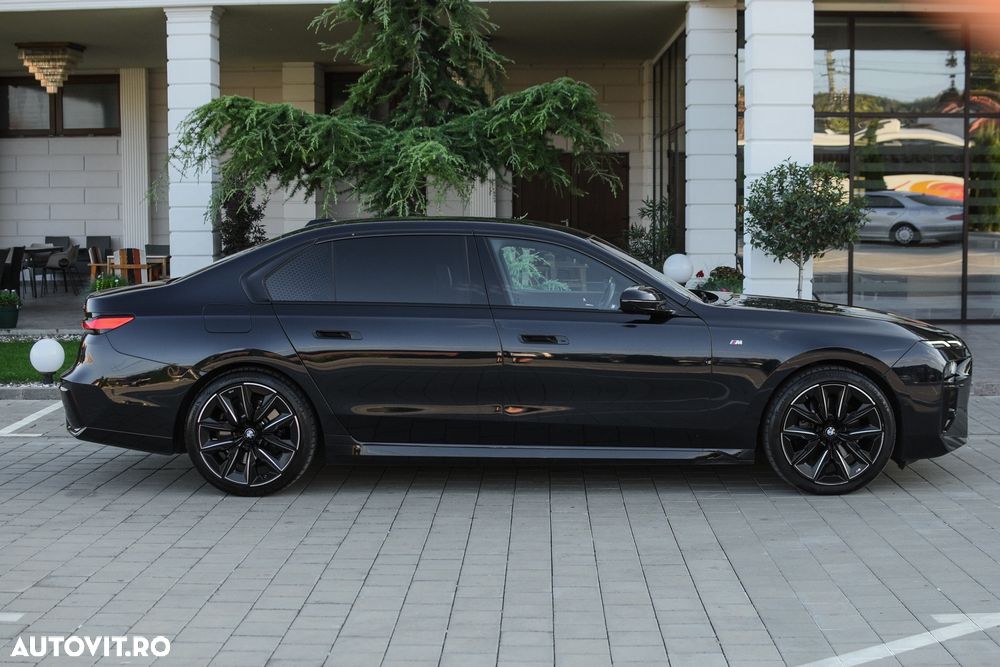 BMW Seria 7 - 21