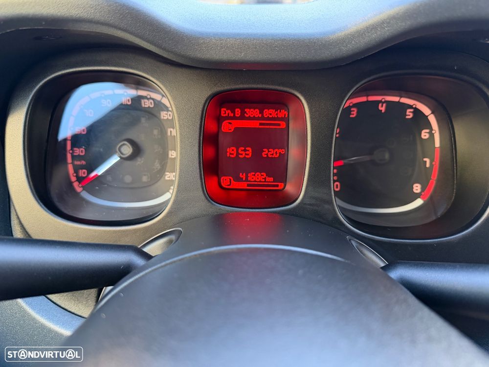 Fiat Panda 1.0 Hybrid (RED) - 22