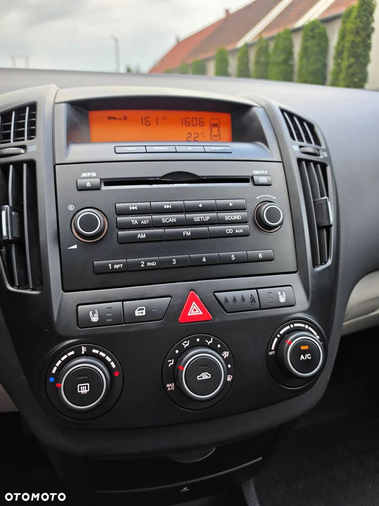Kia Ceed 1.6 Comfort - 13