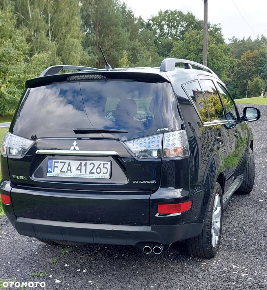 Mitsubishi Outlander 2.2 DI-D 4WD Intense - 2