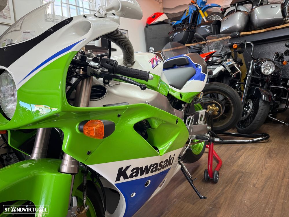 Kawasaki ZXR 750 J - 13