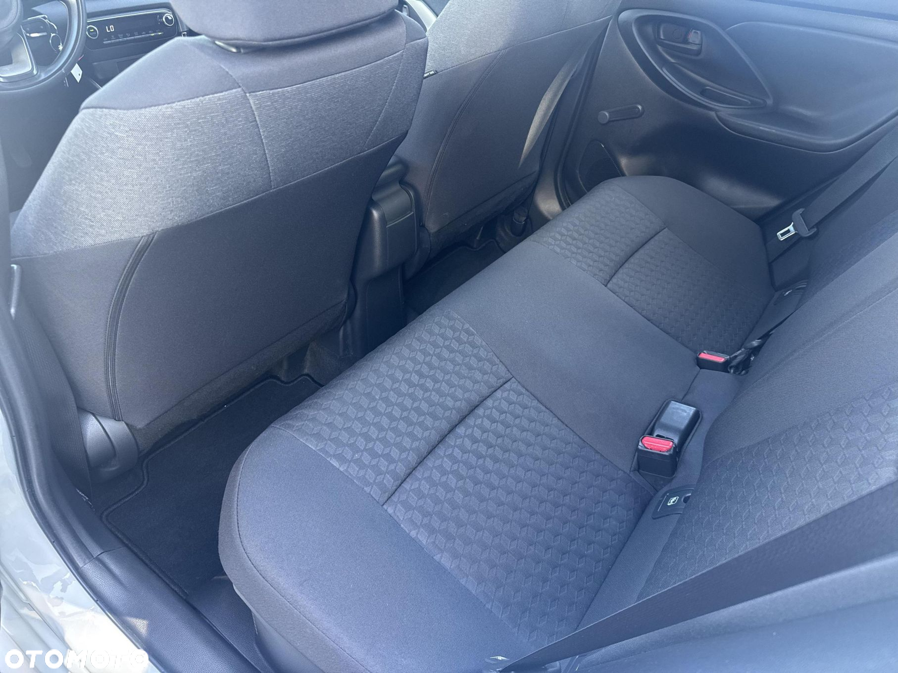 Toyota Yaris Hybrid 1.5 Comfort - 15