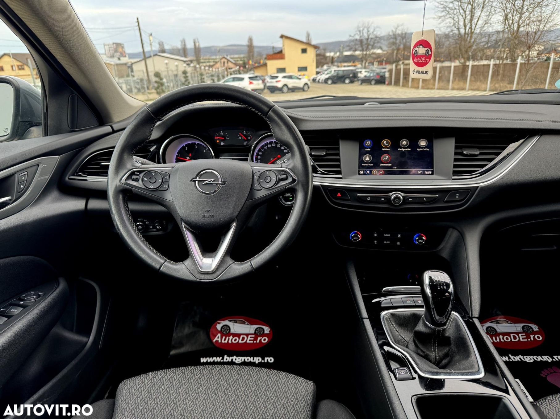 Opel Insignia - 8