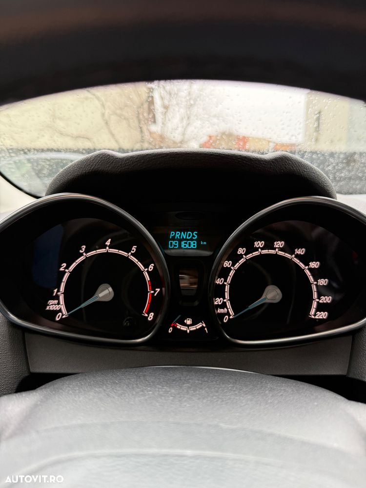 Ford Fiesta - 11