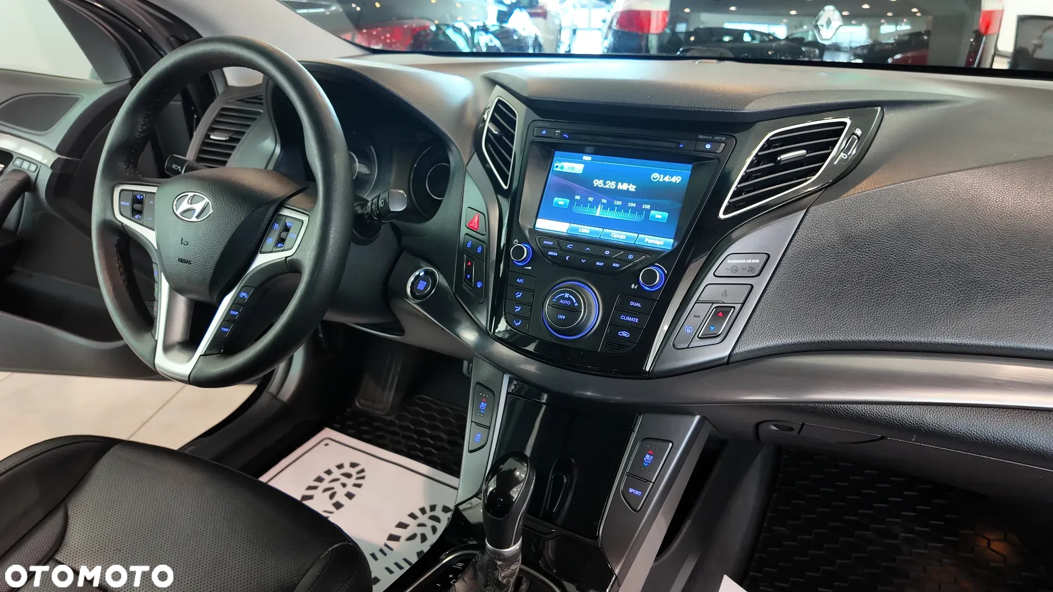 Hyundai i40 Kombi 1.7 CRDi DCT Premium - 37