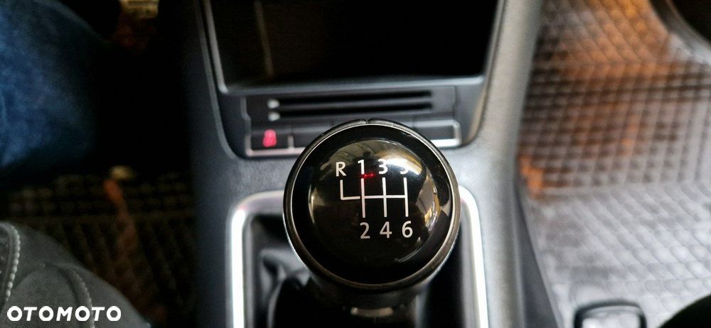 Volkswagen Tiguan - 19