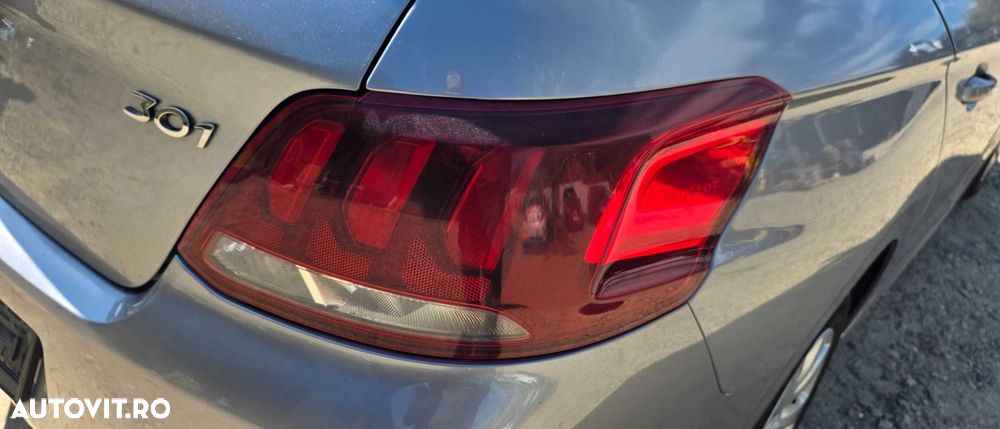 Stop stanga LED Peugeot 301 2017 / 2018 / 2019 2020 - 2
