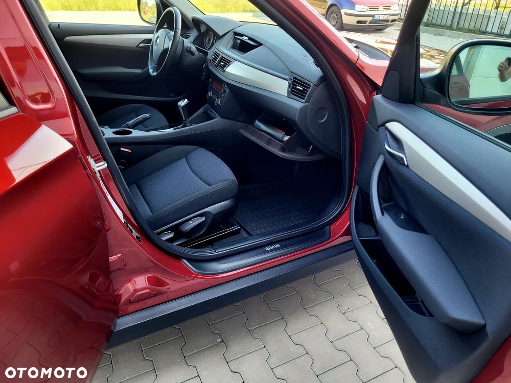 BMW X1 xDrive18d Sport Line - 22
