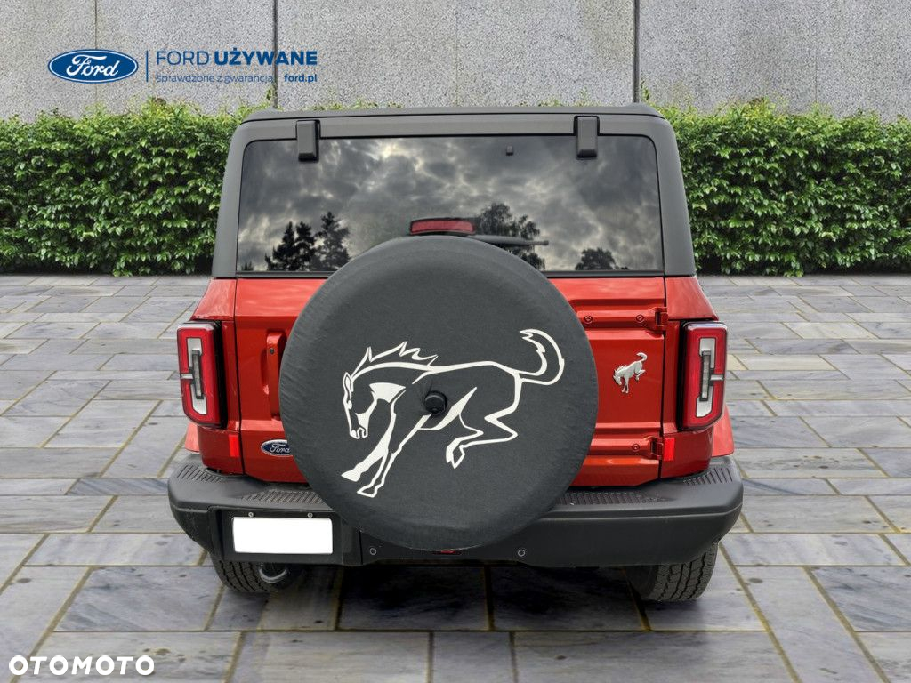 Ford Bronco - 6