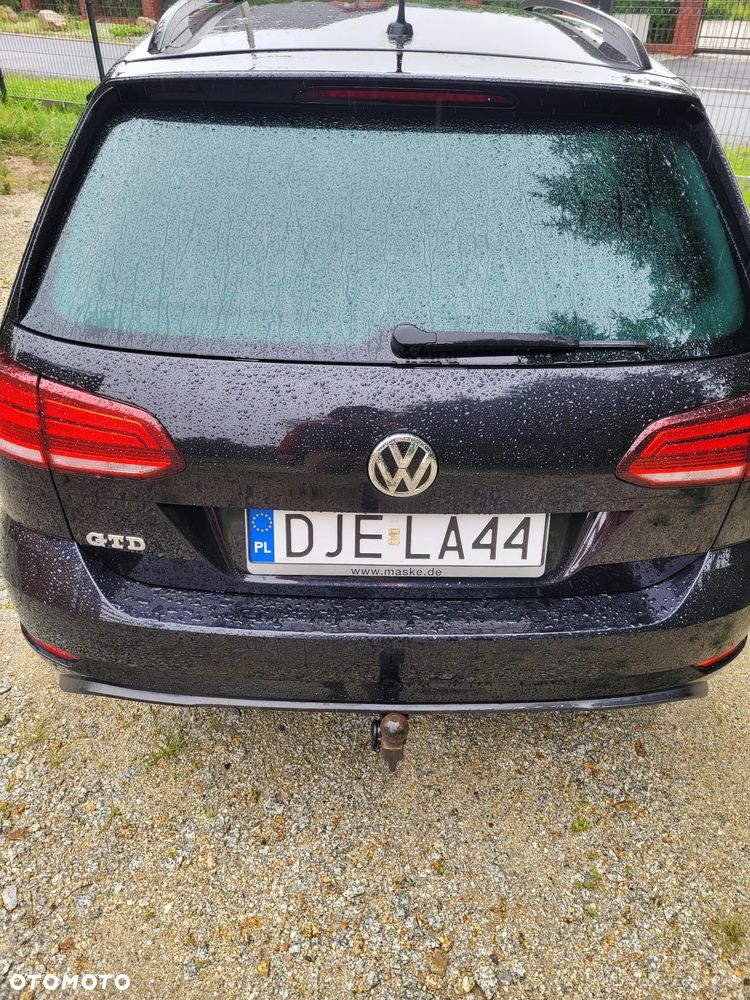 Volkswagen Golf - 17