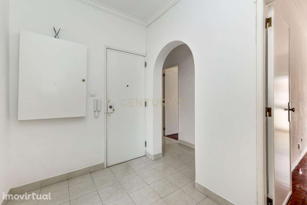 Apartamento T2 na  Falagueira Venda Nova, Amadora com 80m2 - Grande imagem: 2/19