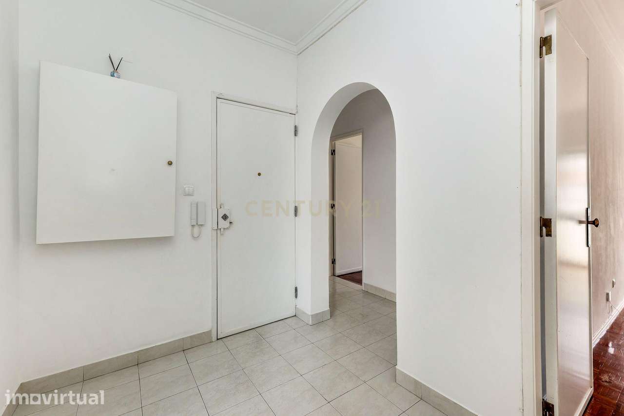 Apartamento T2 na  Falagueira Venda Nova, Amadora com 80m2 - Grande imagem: 2/19
