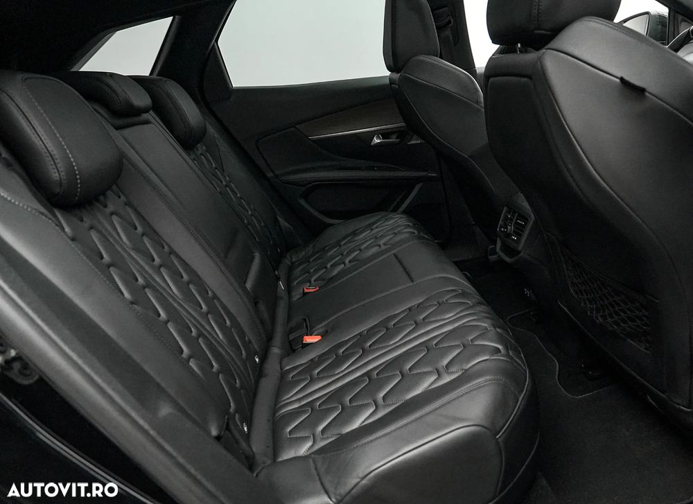 Peugeot 3008 PHEV 300 EAT8 4X4 GT - 18