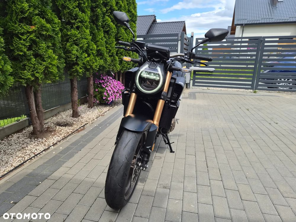 Honda CB - 2