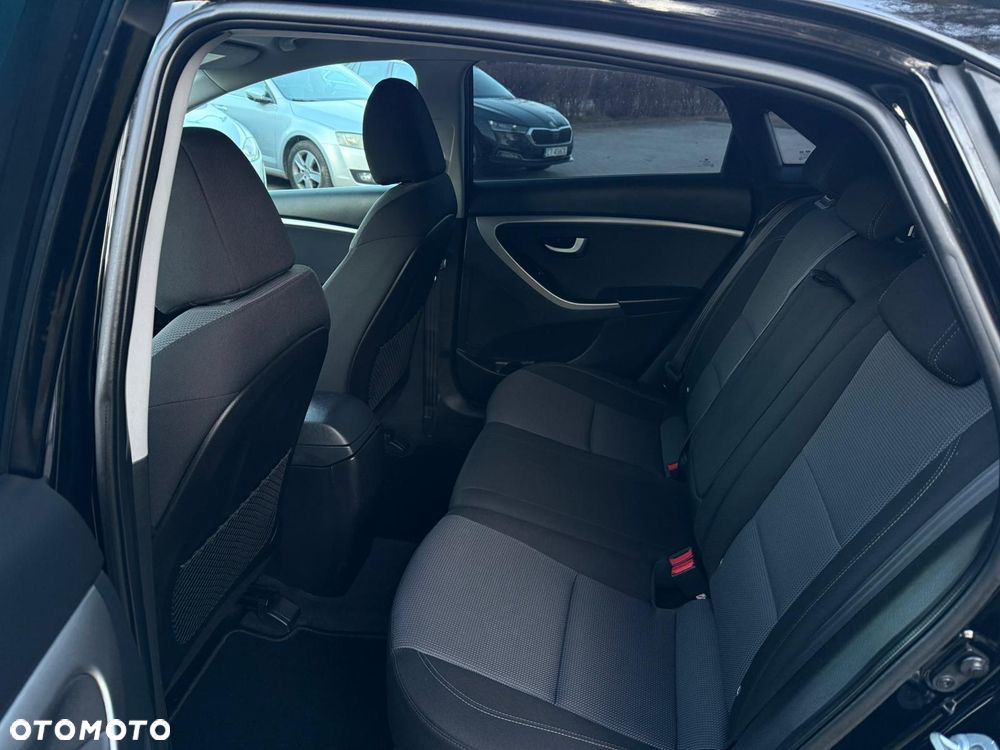 Hyundai i30 1.4 Premium - 8