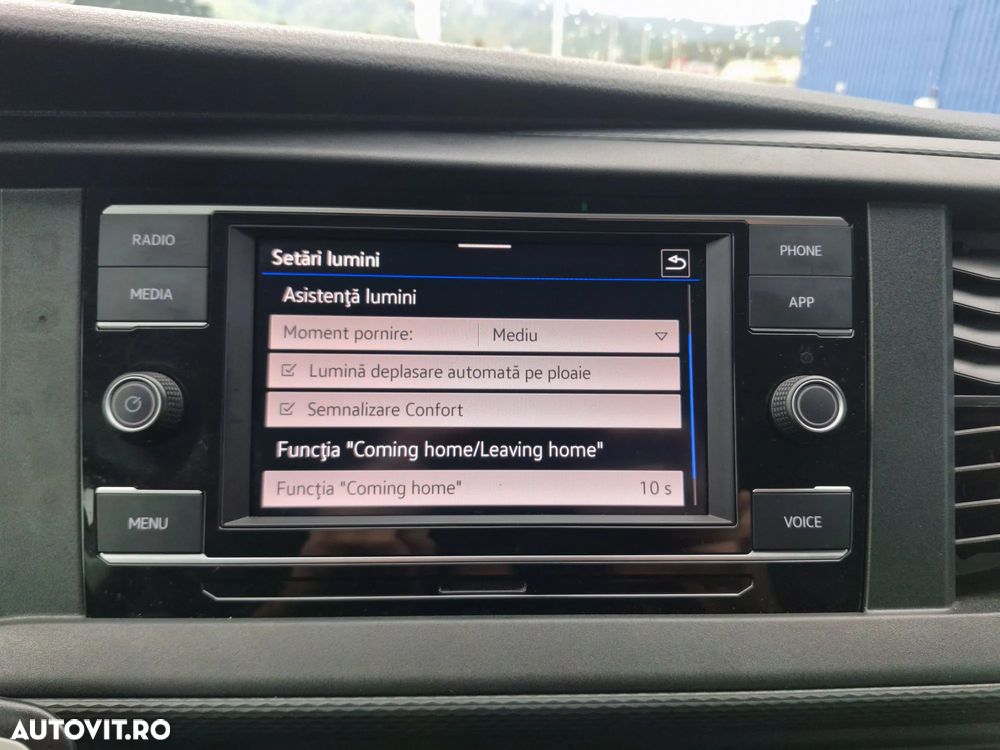 Volkswagen Caravelle - 26
