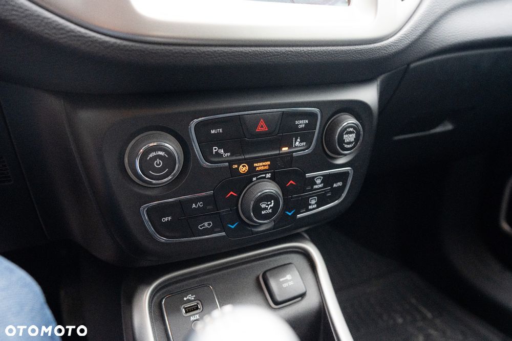 Jeep Compass 1.4 MultiAir Longitude - 15