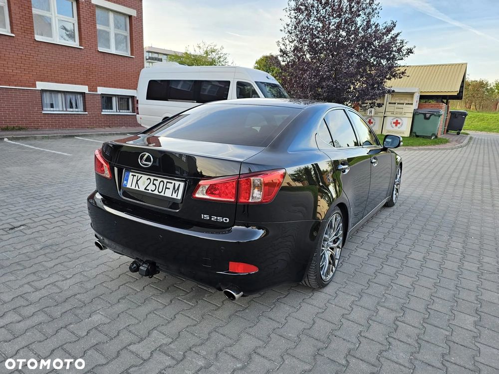 Lexus IS 250 - 12