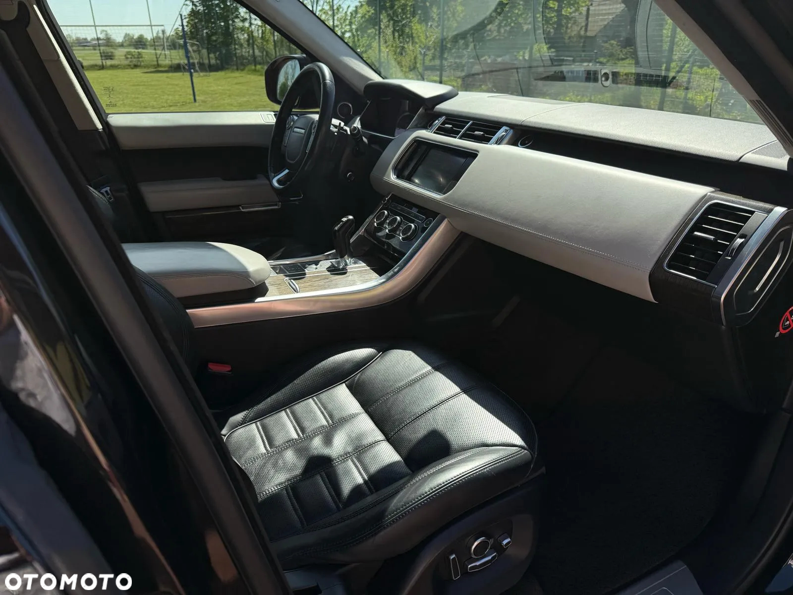 Land Rover Range Rover Sport - 16