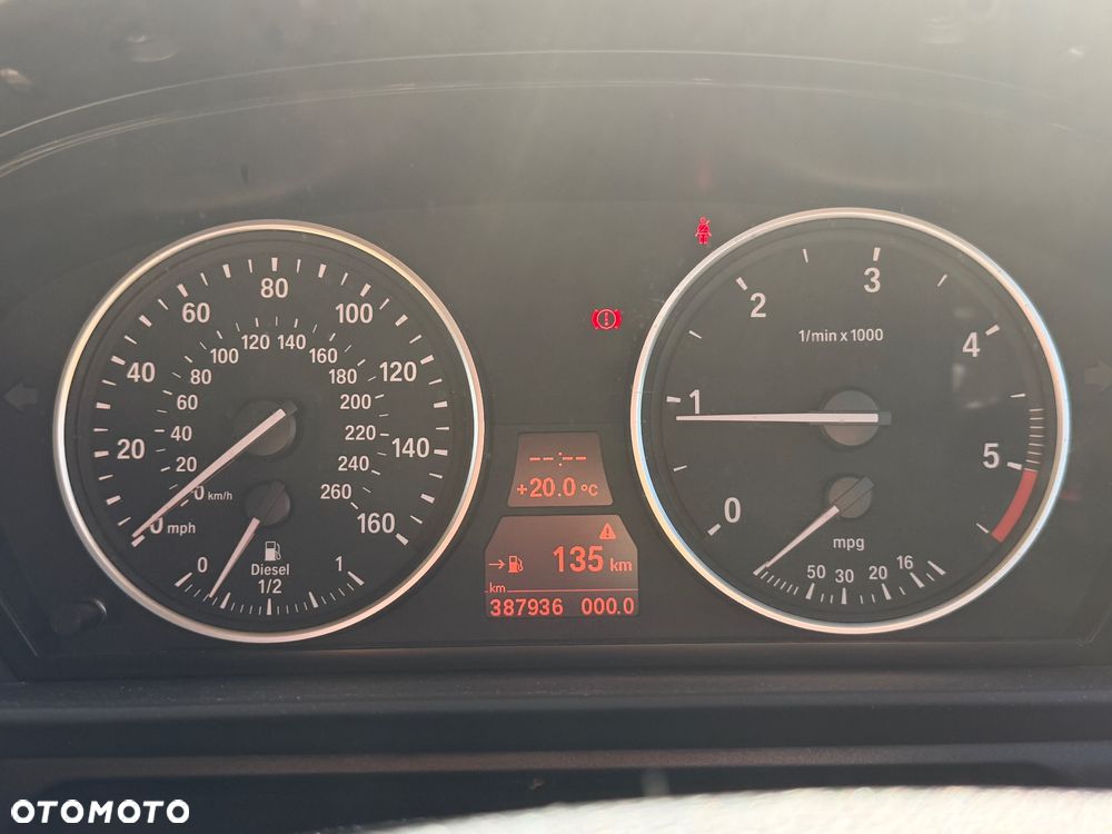 BMW Seria 5 520d Edition Exclusive - 13
