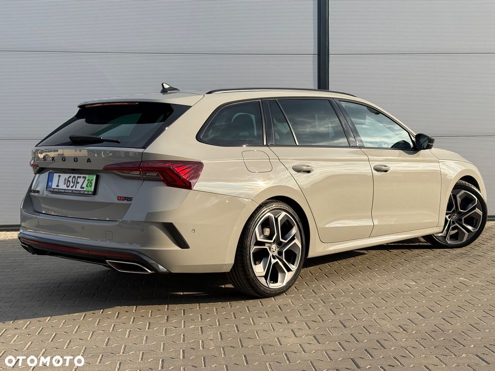 Skoda Octavia 2.0 TDI DSG RS Plus - 17