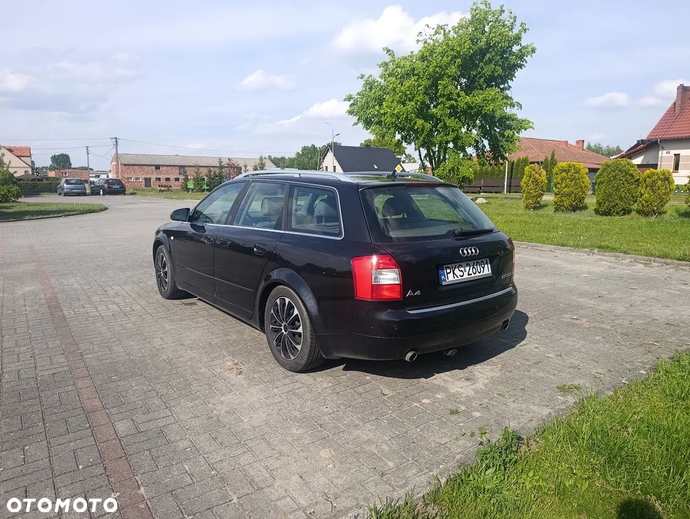 Audi A4 Avant 2.4 - 3