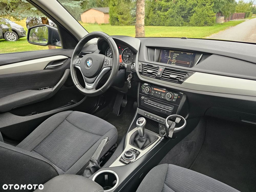 BMW X1 sDrive20d Sport Line - 12
