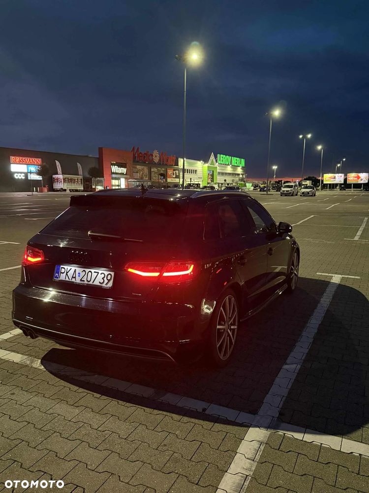 Audi A3 Sportback 2.0 TDI (clean diesel) quattro S tronic S line Sportpaket - 6
