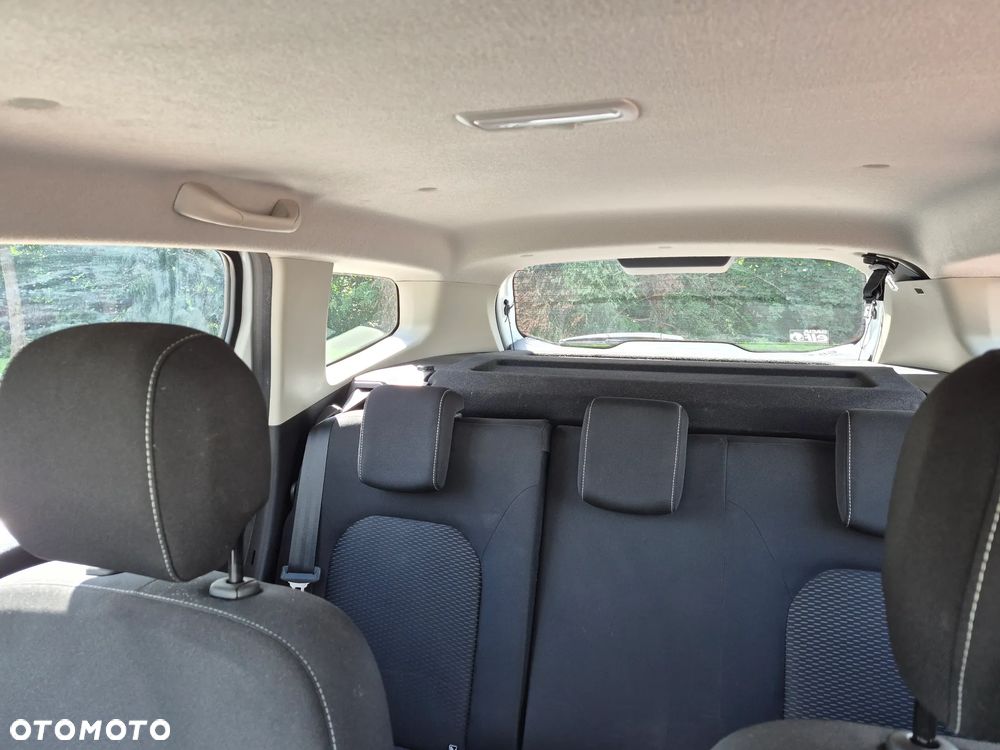 Dacia Duster TCe 130 2WD GPF Comfort - 29