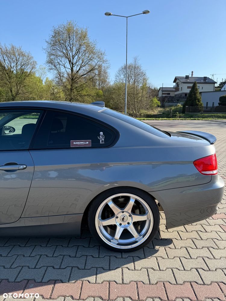BMW Seria 3 320i - 18