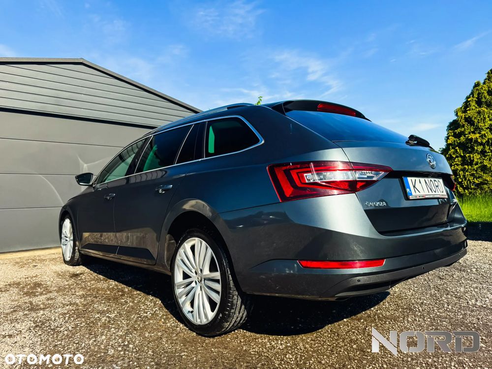Skoda Superb 2.0 TDI DSG Style - 8