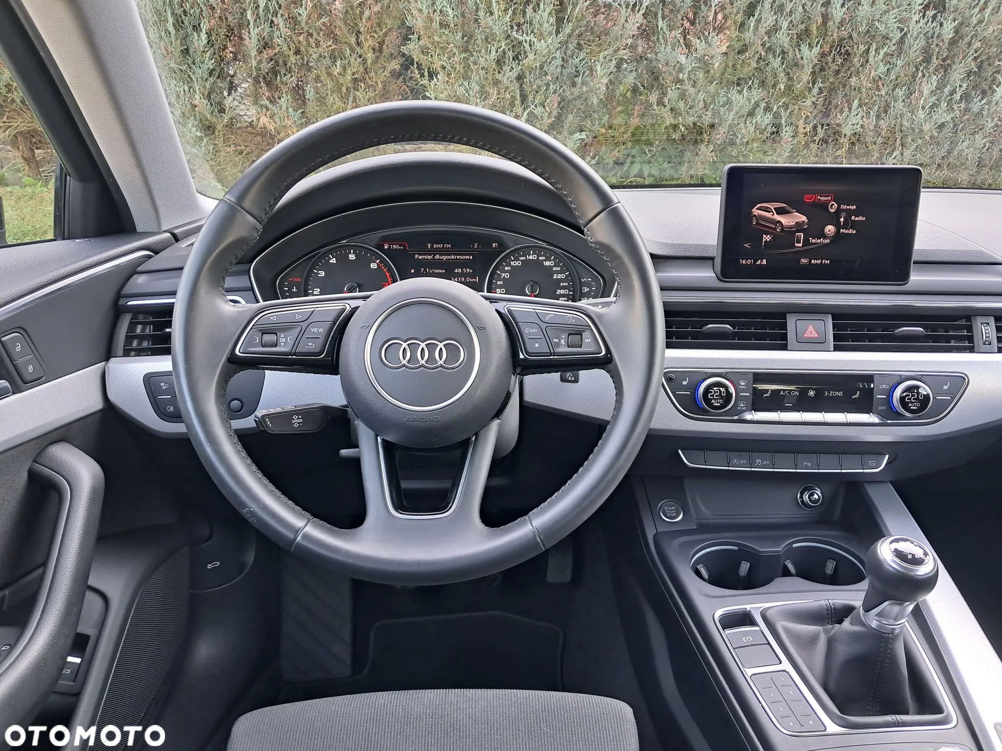 Audi A4 Avant 35 TFSI S line - 18