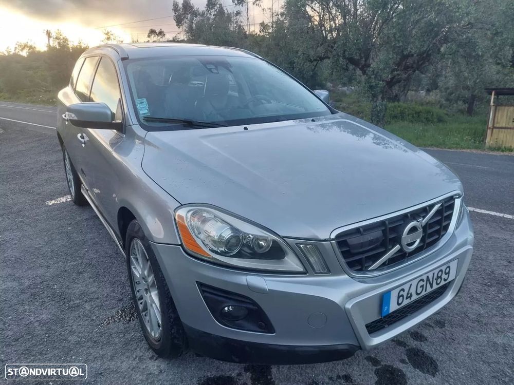 Volvo XC 60 D5 Summum Geartronic - 4