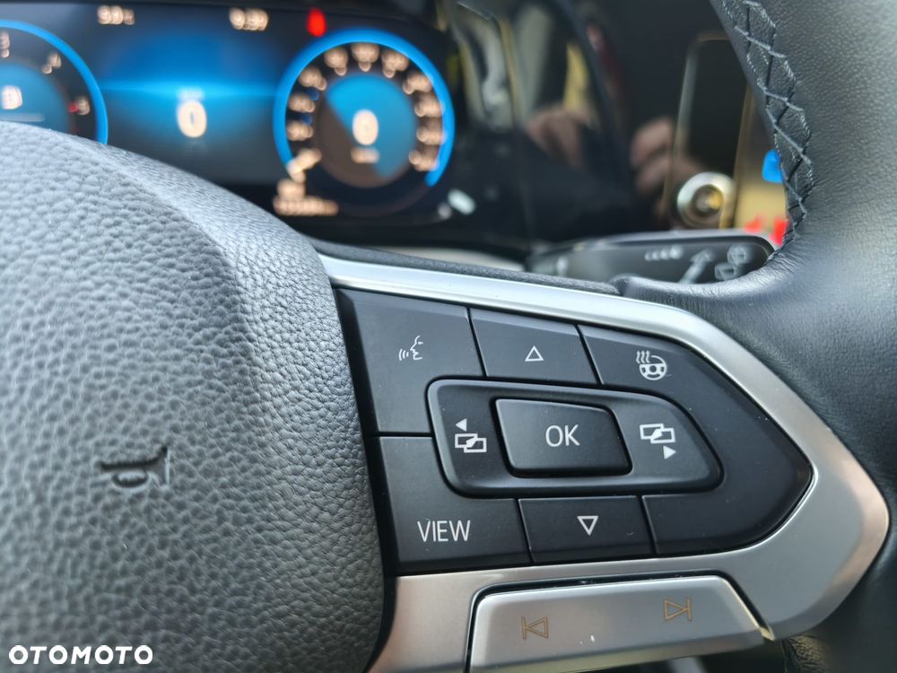 Volkswagen Golf 2.0 TDI Life - 32