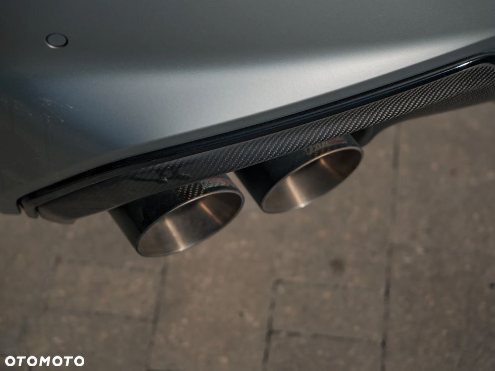 BMW M8 Competition - 11