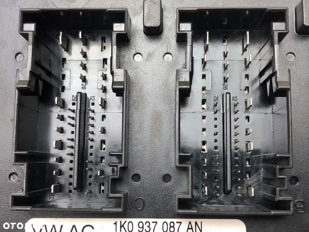 MODUŁ KOMFORTU  SKODA SUPERB II Kombi (3T5) 2009 - 2015 2.0 TDI 125 kW [170 KM] olej napędowy 2009 - 4