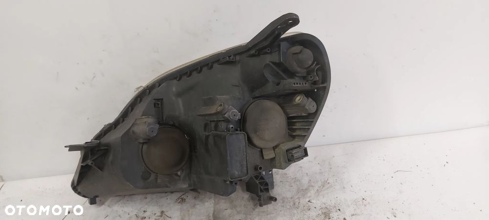 .  PRZOD PRZEDNIA LAMPA PRAWA OPEL ZAFIRA B - 3