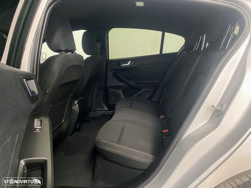 Ford Focus 1.0 EcoBoost MHEV ST-Line - 9